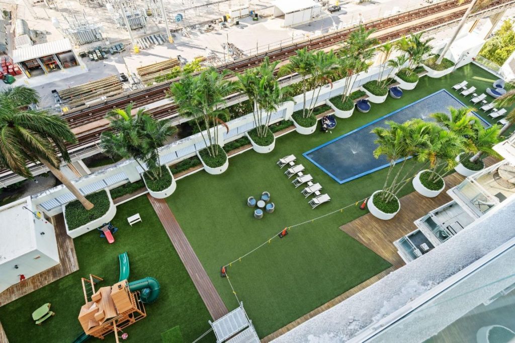 92 SW 3rd St, Unit 1807, Miami, FL 33130 Photo