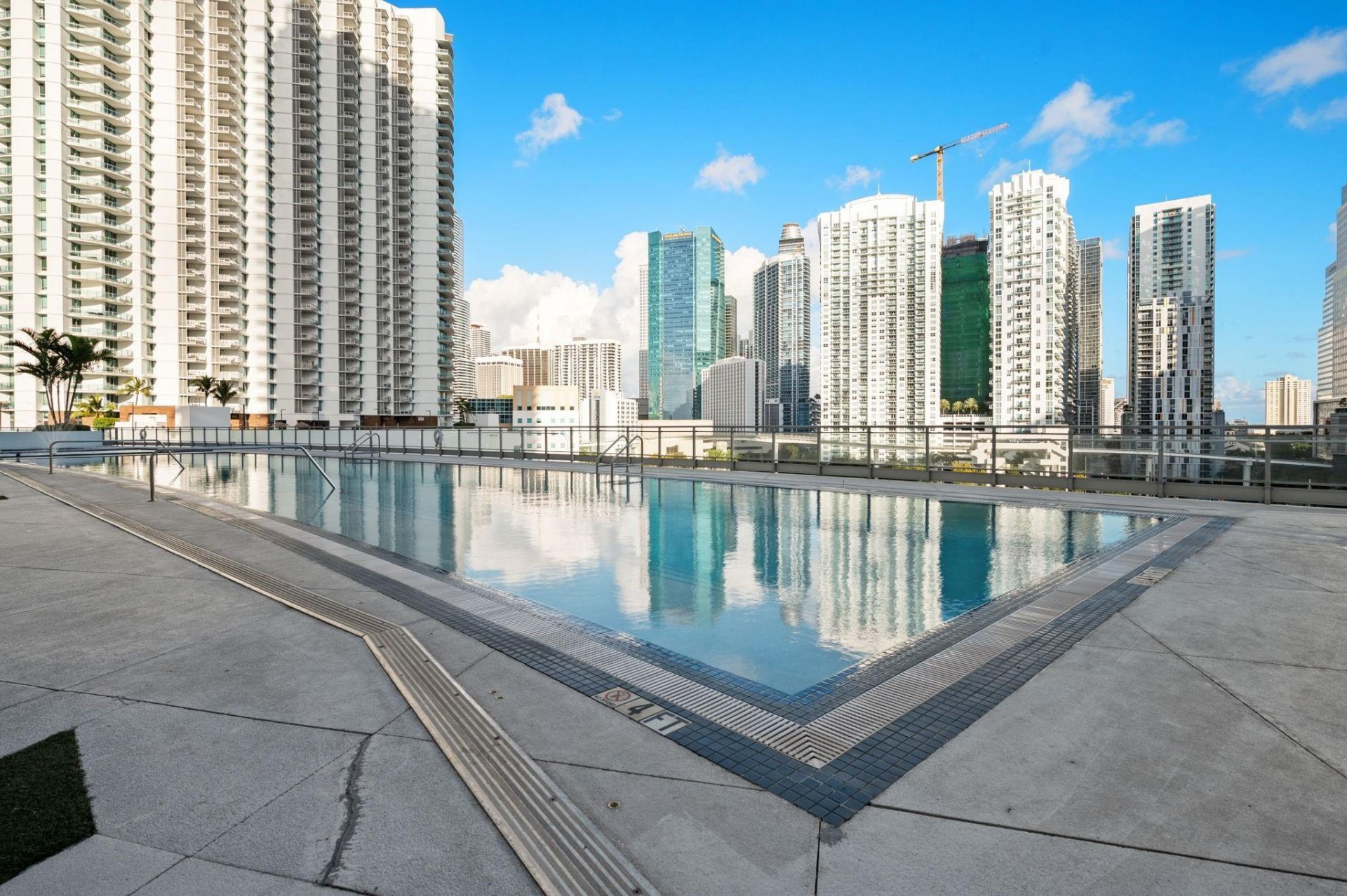 92 SW 3rd Street, Unit 1807, Miami, FL 33130 Photo