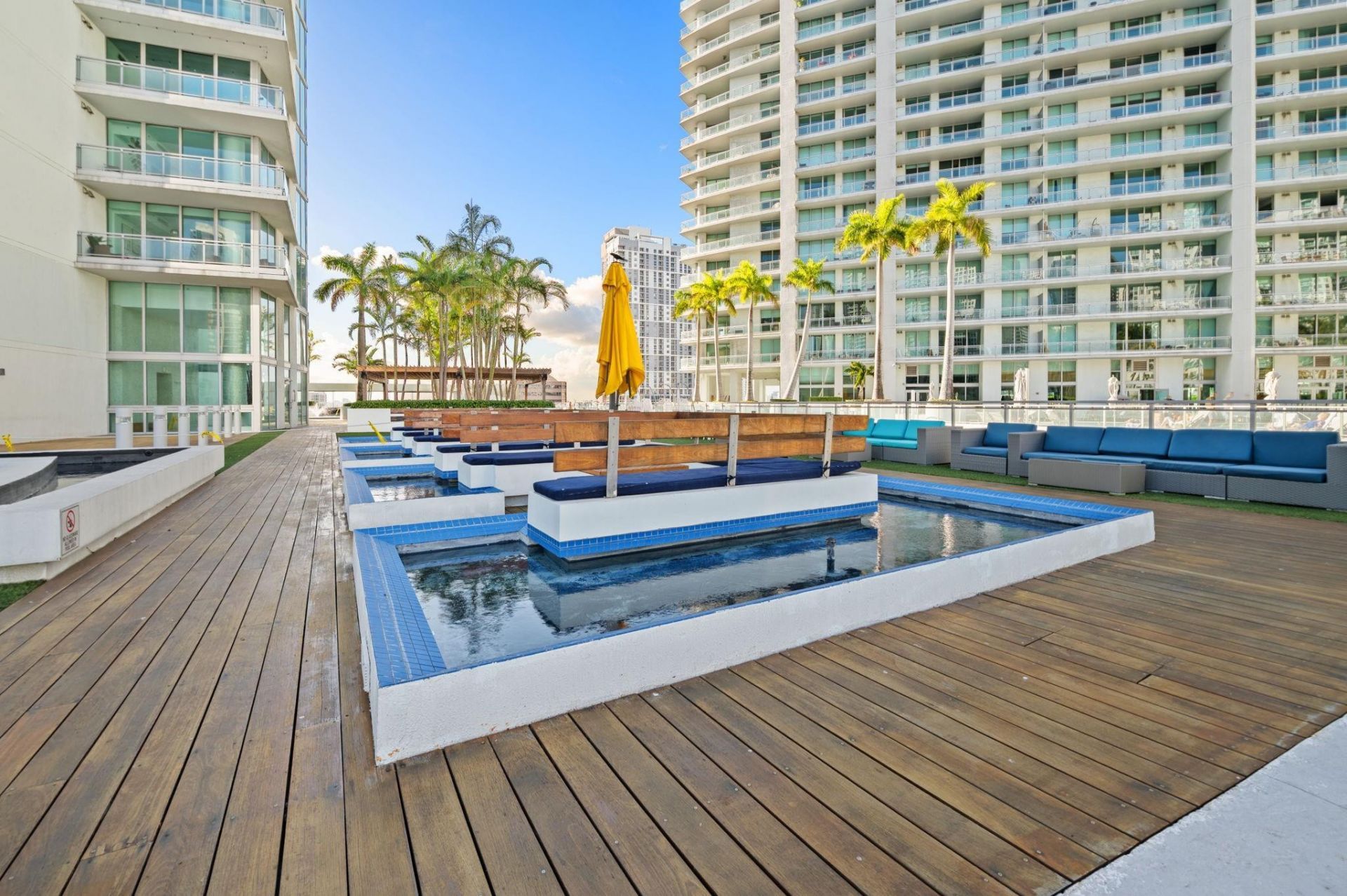 92 SW 3rd Street, Unit 1807, Miami, FL 33130 Photo