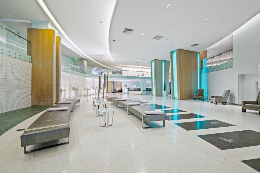 92 SW 3rd St, Unit 1807, Miami, FL 33130 Photo