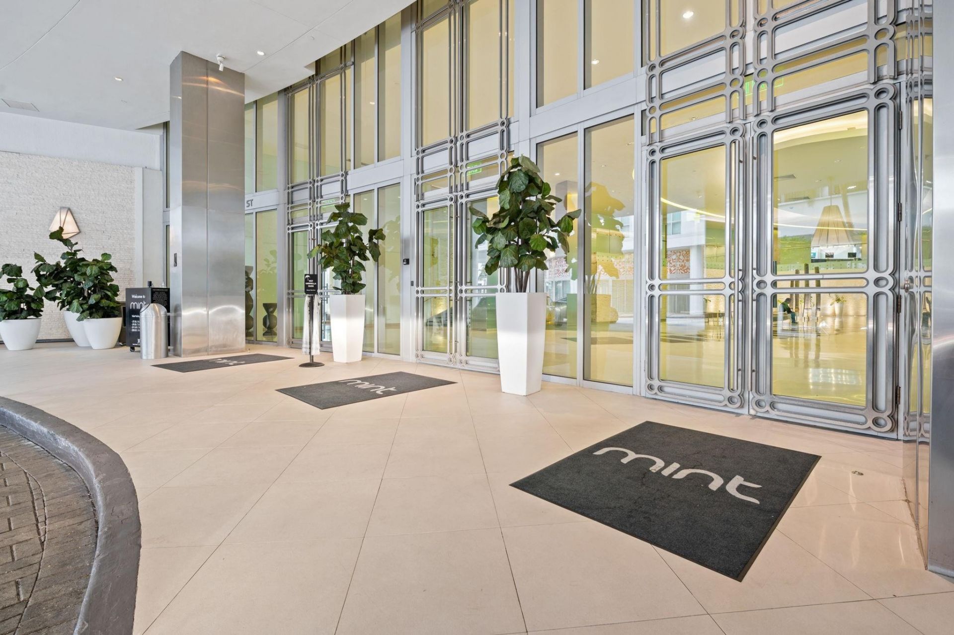 92 SW 3rd Street, Unit 1807, Miami, FL 33130 Photo