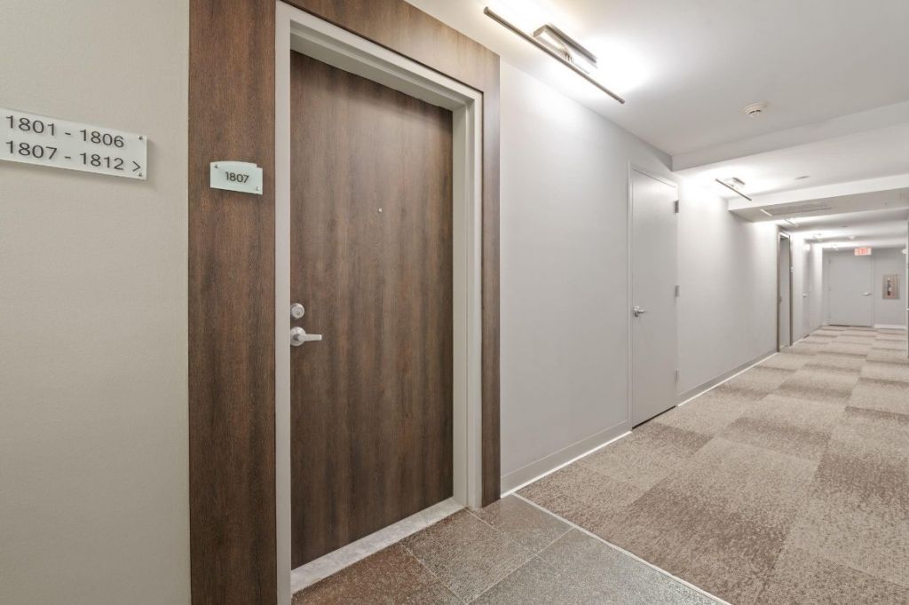 92 SW 3rd St, Unit 1807, Miami, FL 33130 Photo