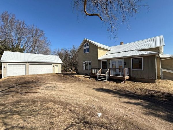 N11284 COUNTY RD D, Clintonville, WI 54929