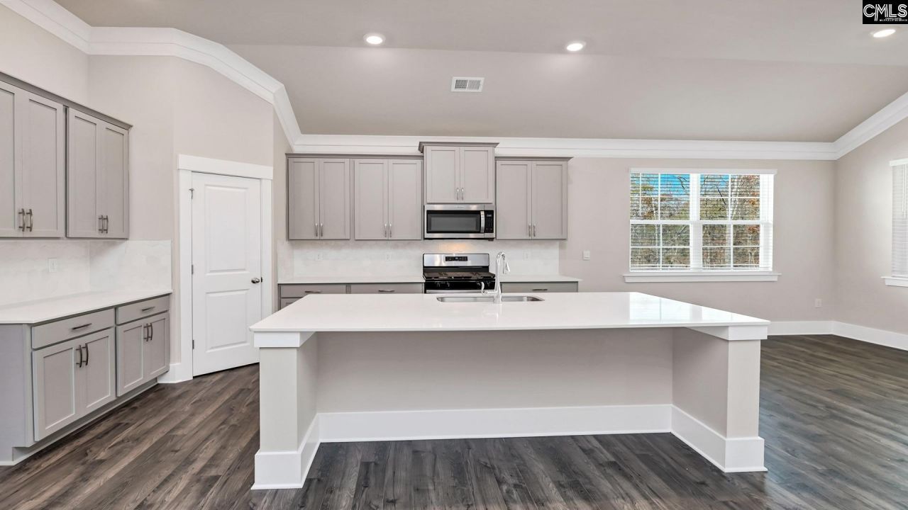 282 Livingston Woods Drive Photo 17