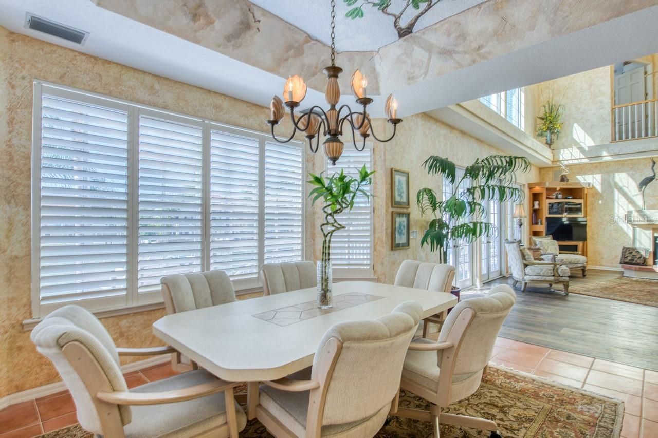 2829 Seabreeze Drive S, Gulfport, FL 33707 Photo