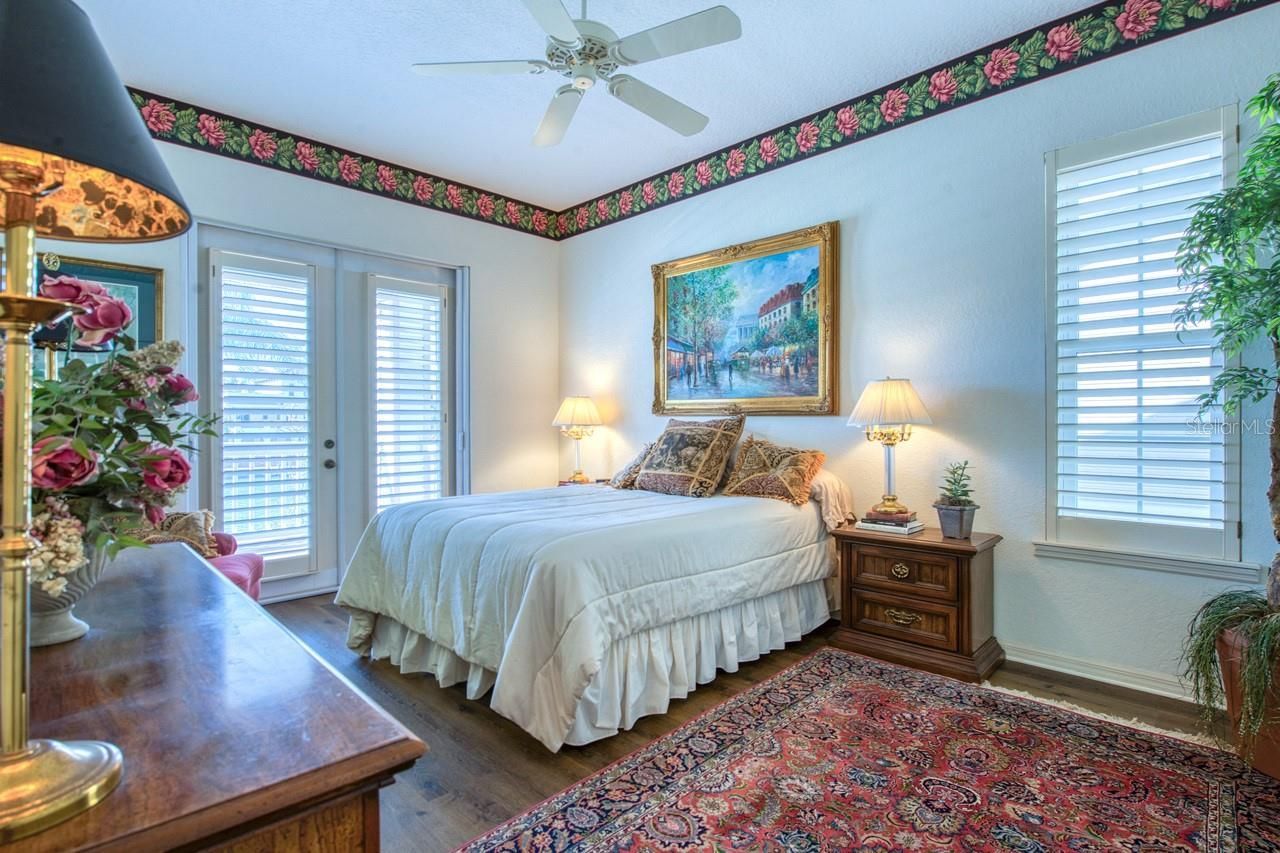 2829 Seabreeze Drive S, Gulfport, FL 33707 Photo