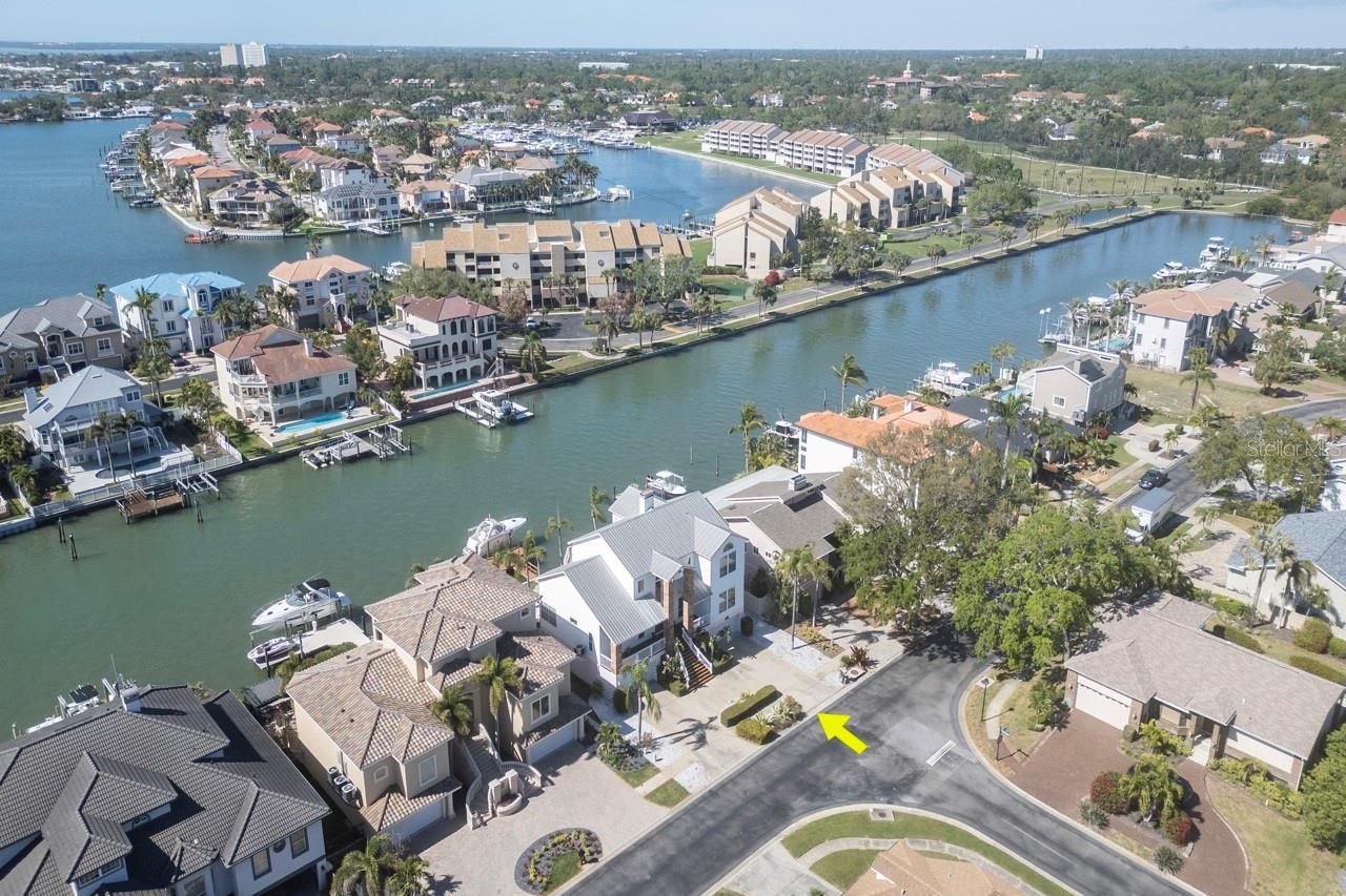 2829 Seabreeze Drive S, Gulfport, FL 33707 Photo