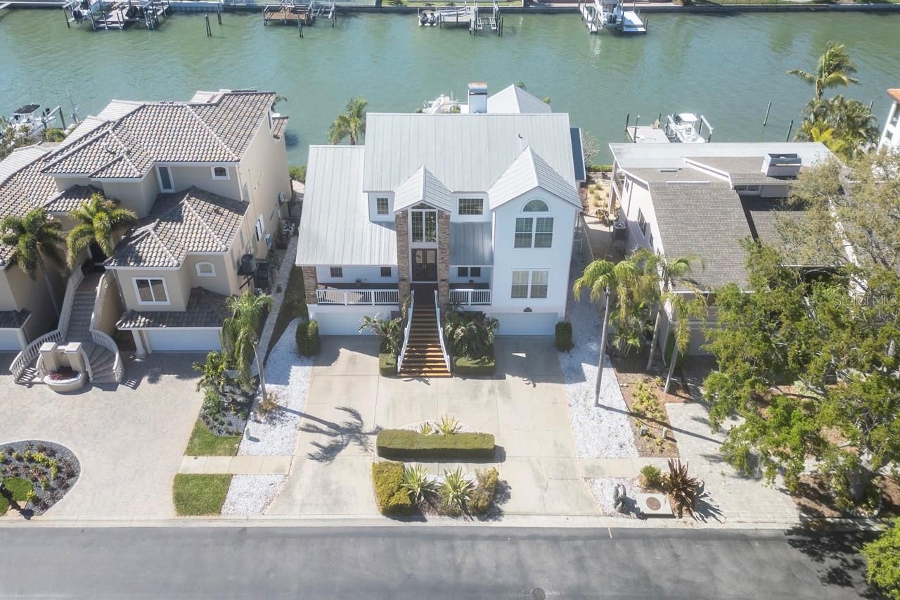 2829 Seabreeze Drive S, Gulfport, FL 33707 Photo