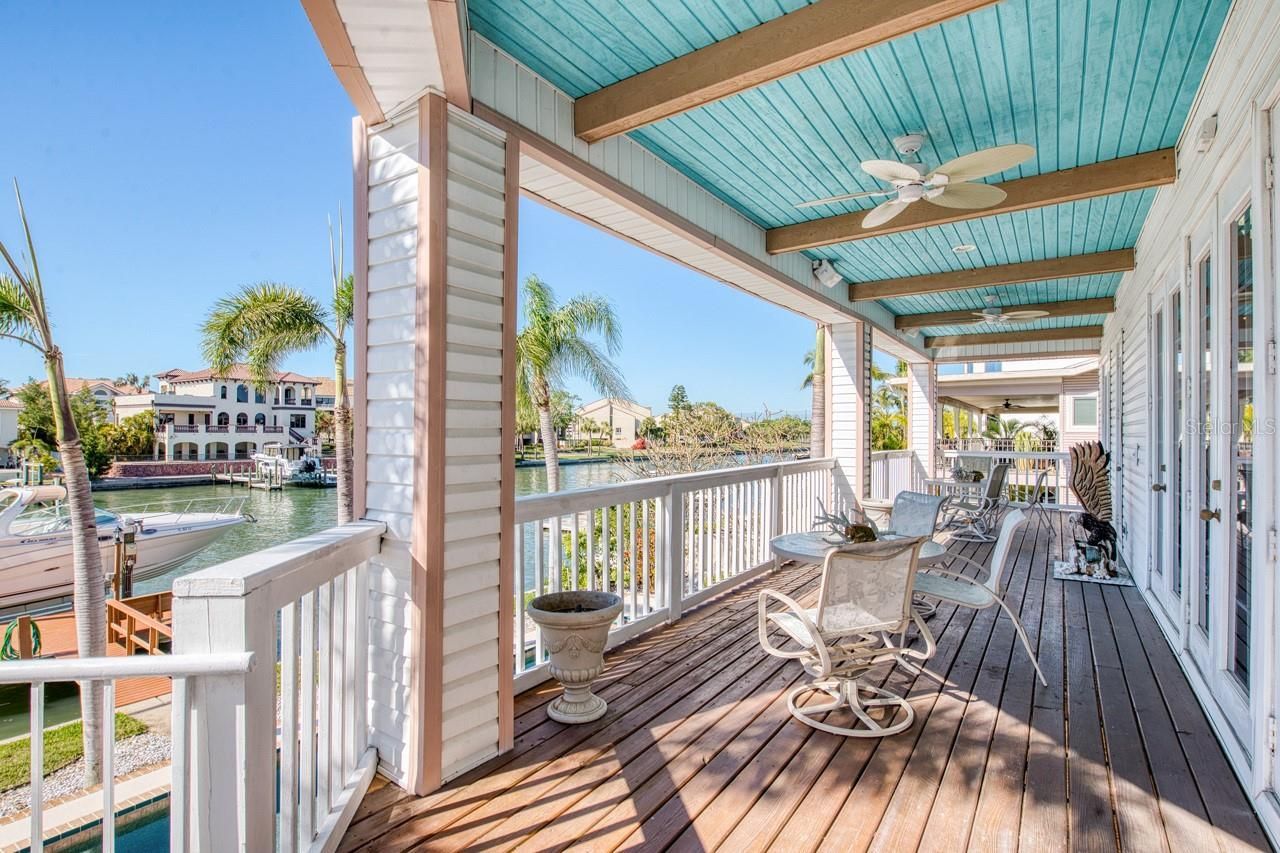 2829 Seabreeze Drive S, Gulfport, FL 33707 Photo