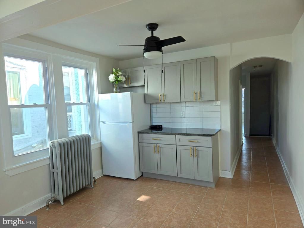 433 W Chew Avenue, Philadelphia, PA 19120 Main Photo