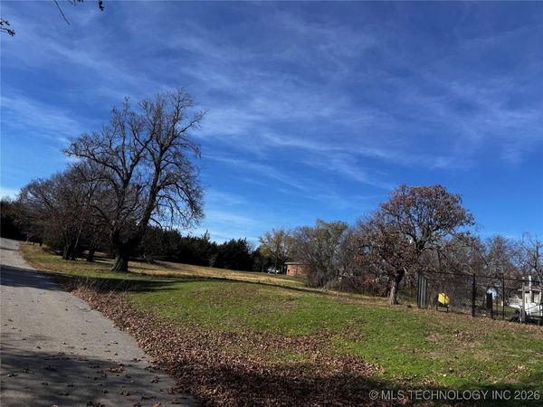 E Pennsylvania Street , Drumright, OK 74030