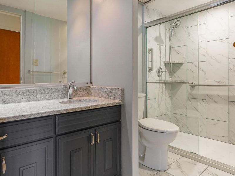 1000 Urlin Avenue, Unit 1407, Columbus, OH 43212 Photo 13