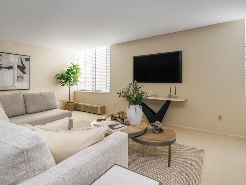 1000 Urlin Avenue, Unit 1407, Columbus, OH 43212 Photo 3