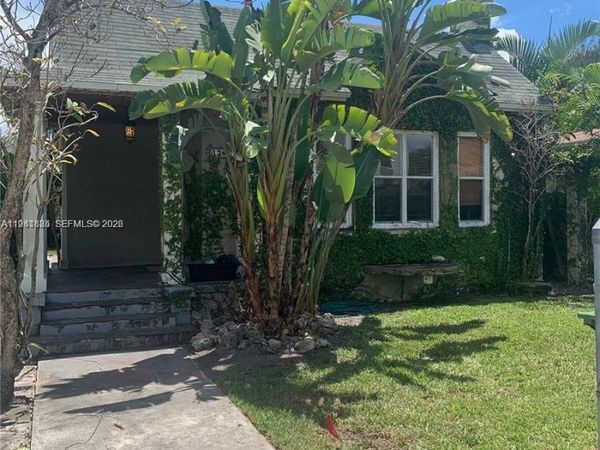 126 N 48th St, Miami, FL 33127