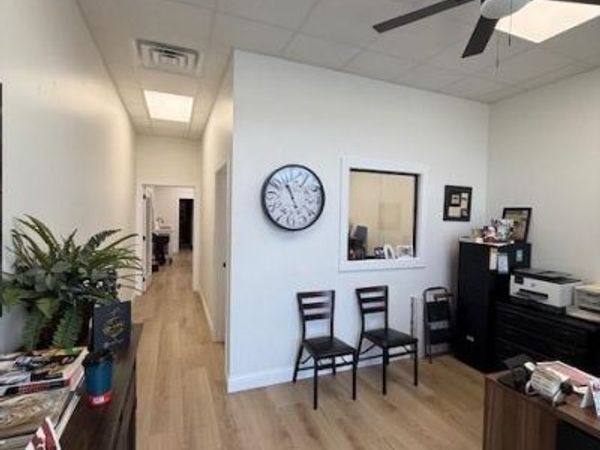 504 N Breckenridge Street , Ennis, TX 75119