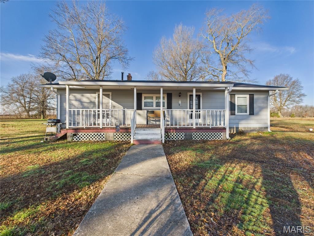 17086 N County Line Road, Bernie, MO 63822 Main Photo