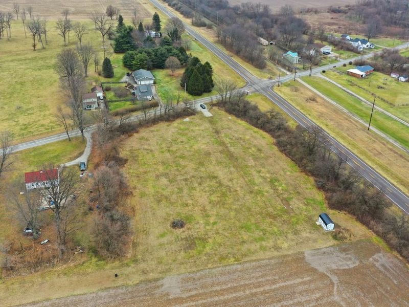 8795 Selma Pike, South Charleston, OH 45368 Photo 6