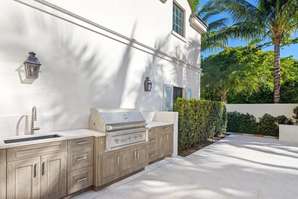 433 Antigua Lane, Palm Beach, FL 33480 Photo