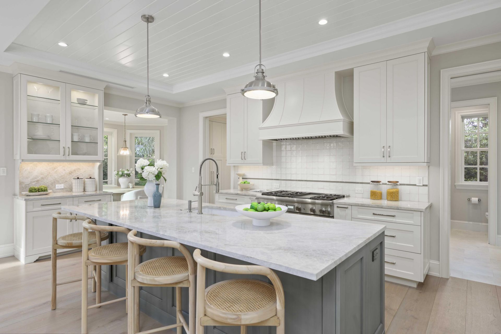 433 Antigua Lane, Palm Beach, FL 33480 Photo