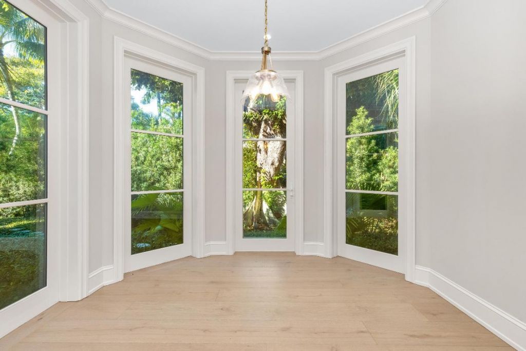 433 Antigua Lane, Palm Beach, FL 33480 Photo