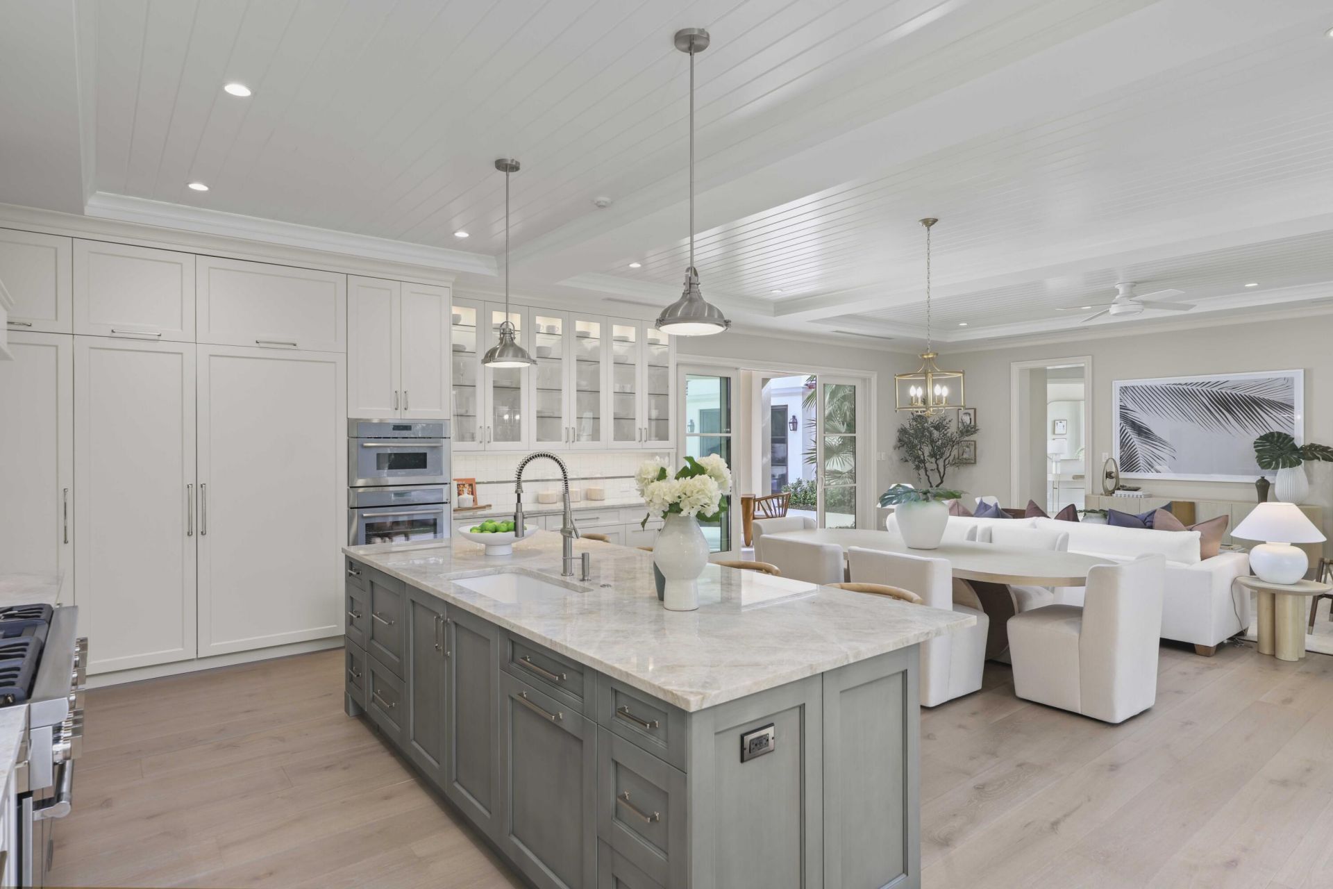 433 Antigua Lane, Palm Beach, FL 33480 Photo