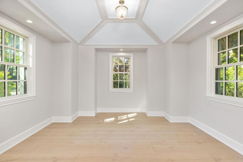 433 Antigua Lane, Palm Beach, FL 33480 Photo