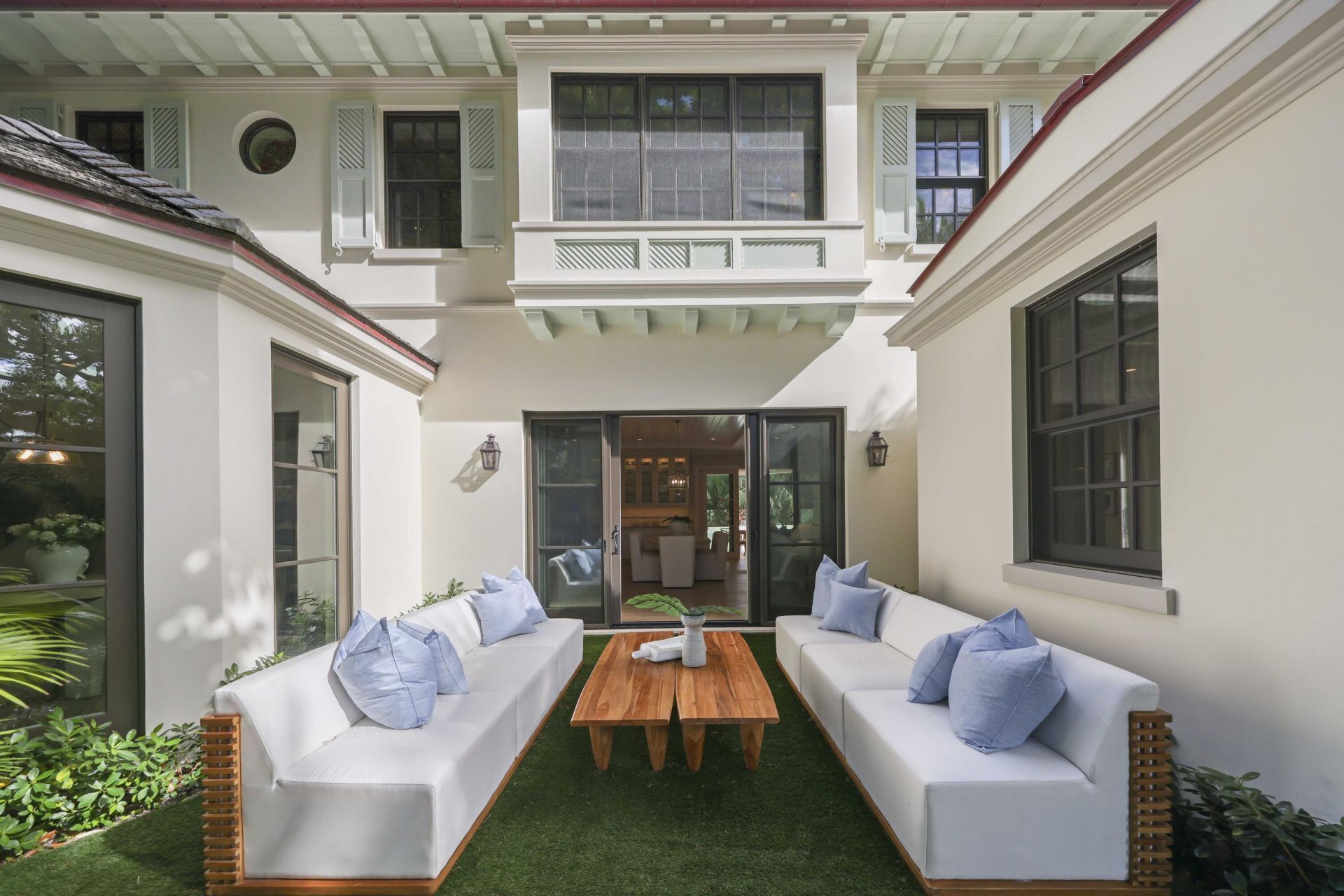 433 Antigua Lane, Palm Beach, FL 33480 Photo