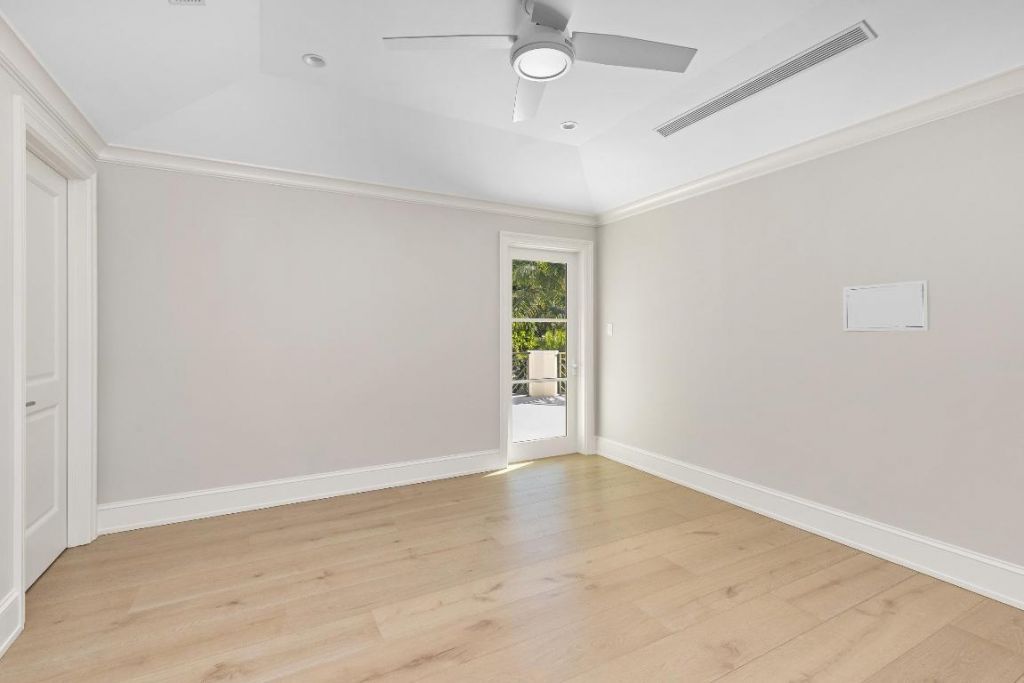 433 Antigua Lane, Palm Beach, FL 33480 Photo