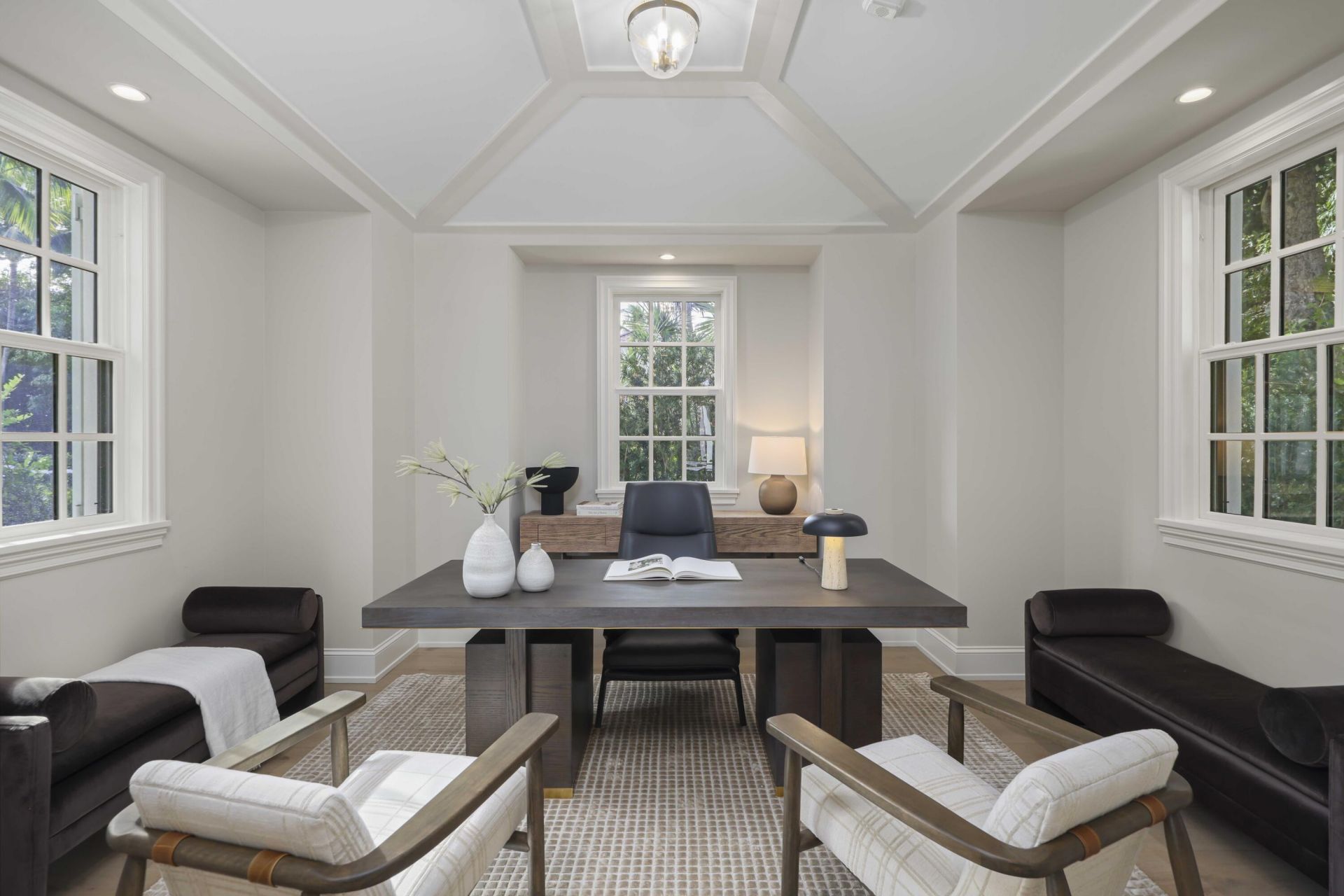 433 Antigua Lane, Palm Beach, FL 33480 Photo