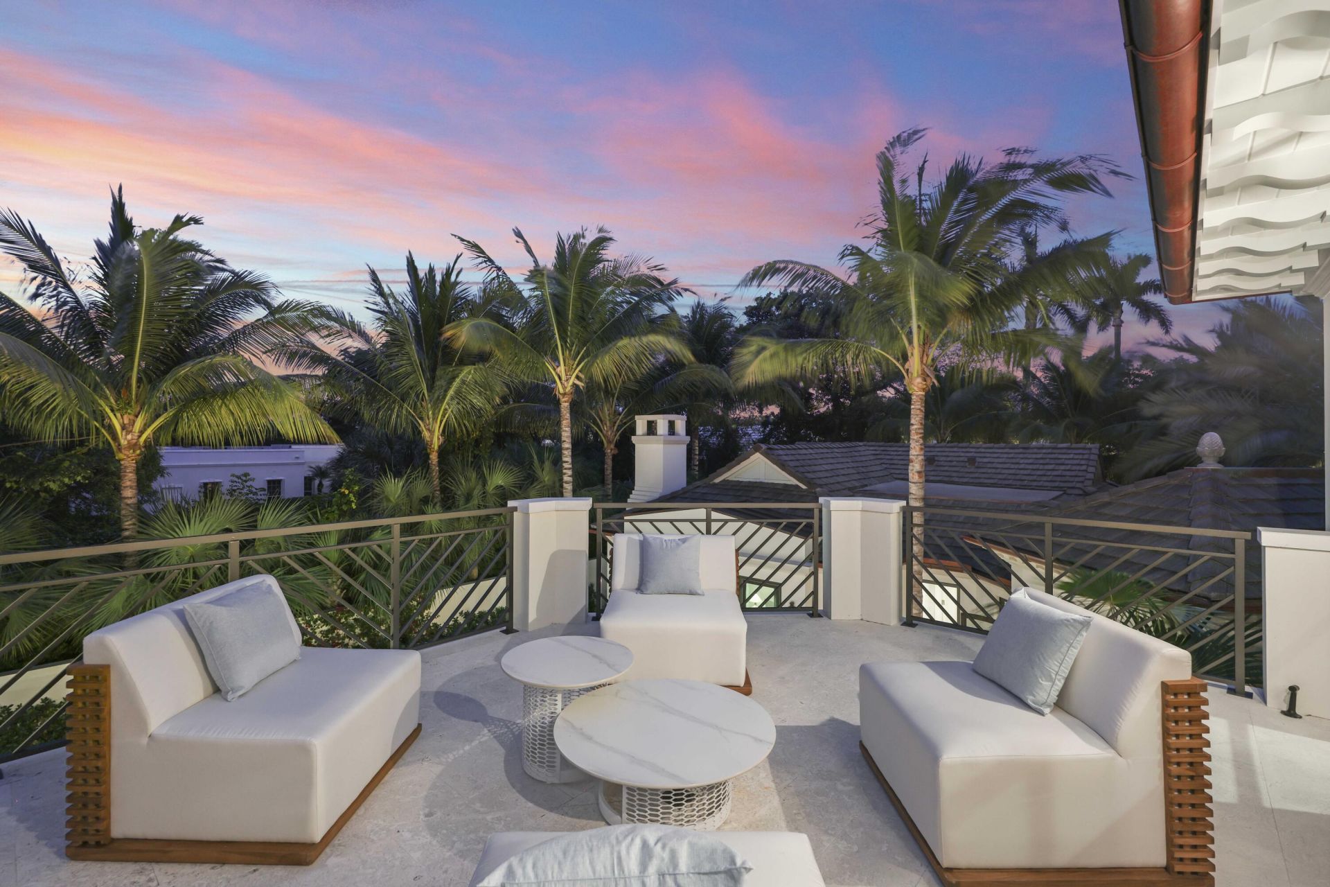 433 Antigua Lane, Palm Beach, FL 33480 Photo