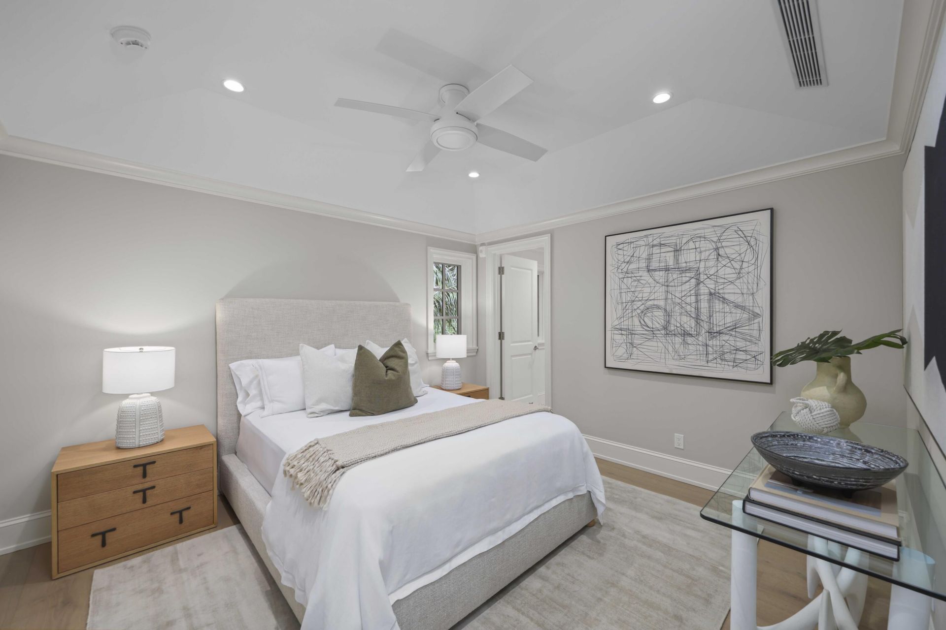 433 Antigua Lane, Palm Beach, FL 33480 Photo