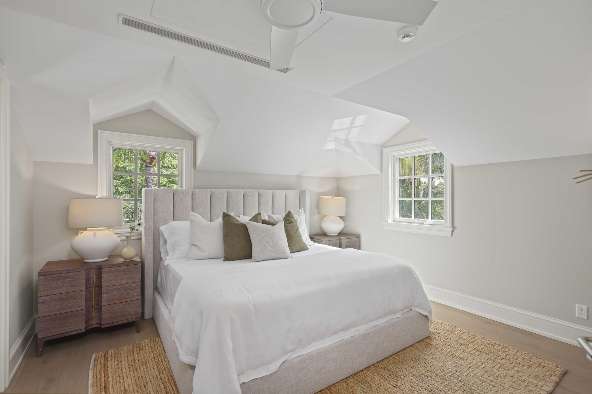 433 Antigua Lane, Palm Beach, FL 33480 Photo