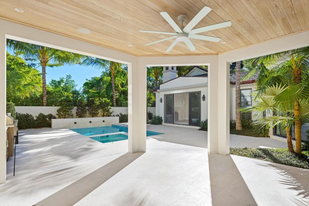 433 Antigua Lane, Palm Beach, FL 33480 Photo