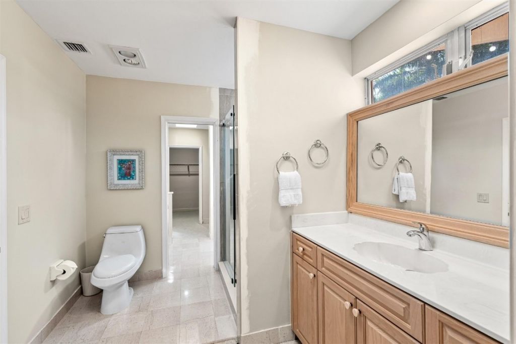 640 3rd Key Dr, Fort Lauderdale, FL 33304 Photo