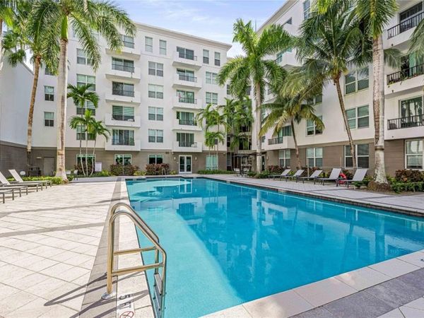 2421 NE 65th Street, Unit 318, Fort Lauderdale, FL 33308