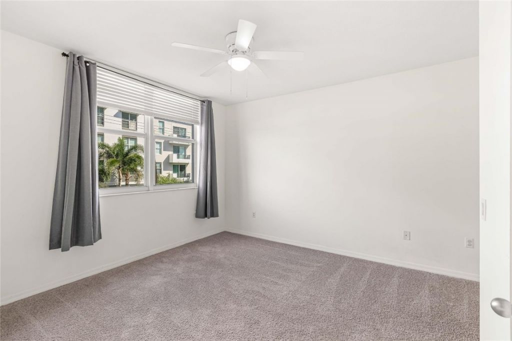 2421 NE 65th Street, Unit 318, Fort Lauderdale, FL 33308 Photo