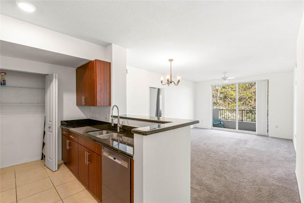 2421 NE 65th Street, Unit 318, Fort Lauderdale, FL 33308 Photo