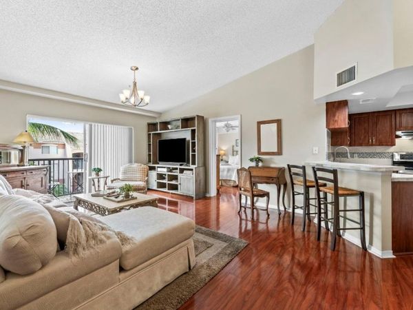 2005 SE 10th Ave, Unit 410, Fort Lauderdale, FL 33316