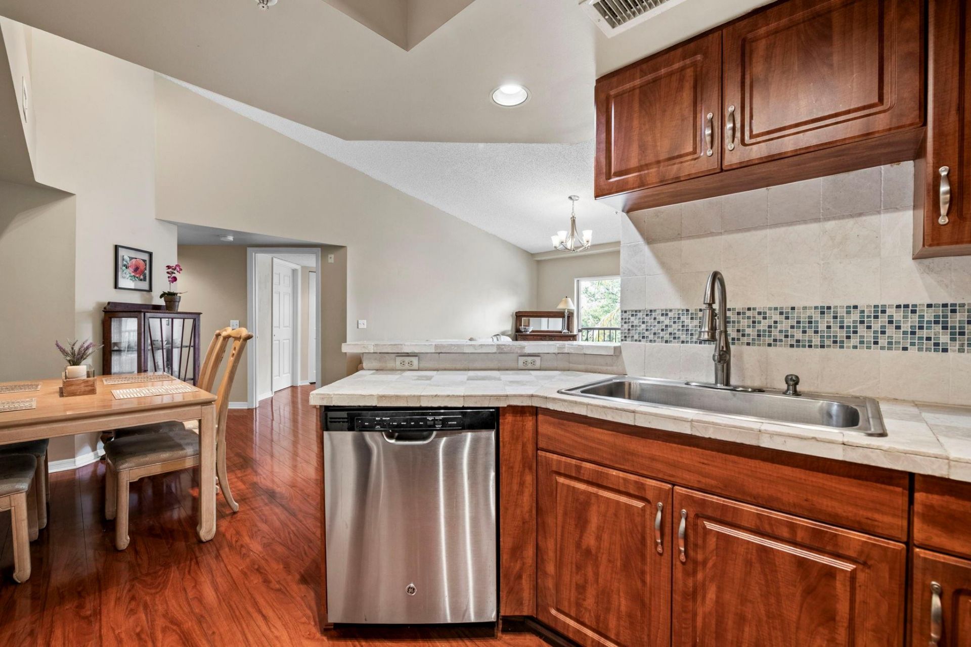 2005 SE 10th Avenue, Unit 410, Fort Lauderdale, FL 33316 Photo