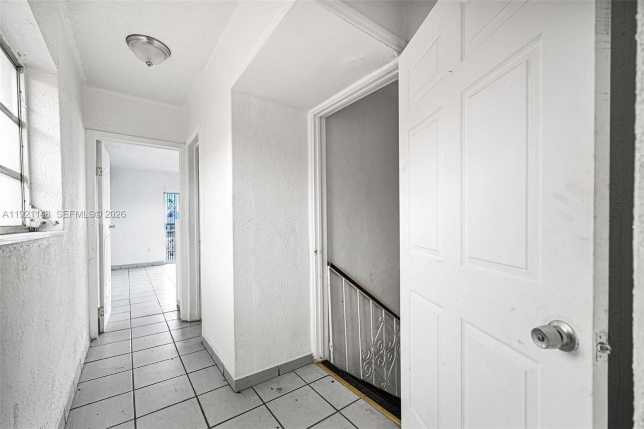 2614 W 8th Ct , Hialeah, FL 33010 Photo