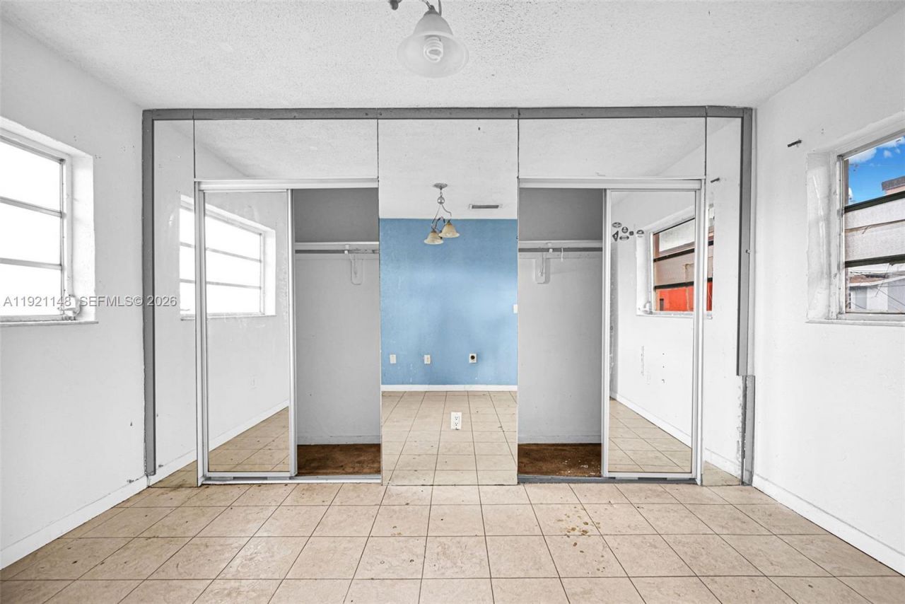 2614 W 8th Ct , Hialeah, FL 33010 Photo