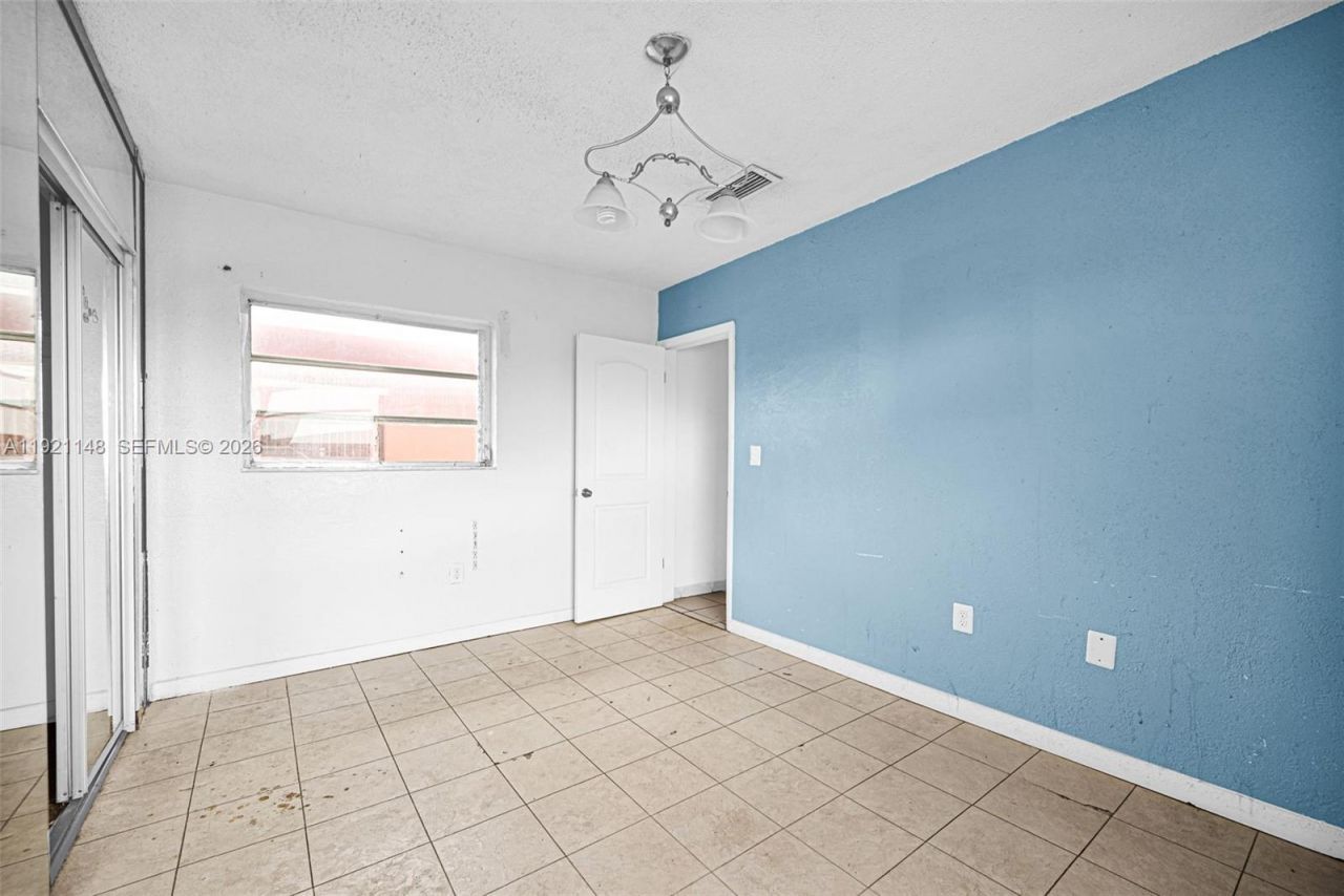 2614 W 8th Ct , Hialeah, FL 33010 Photo