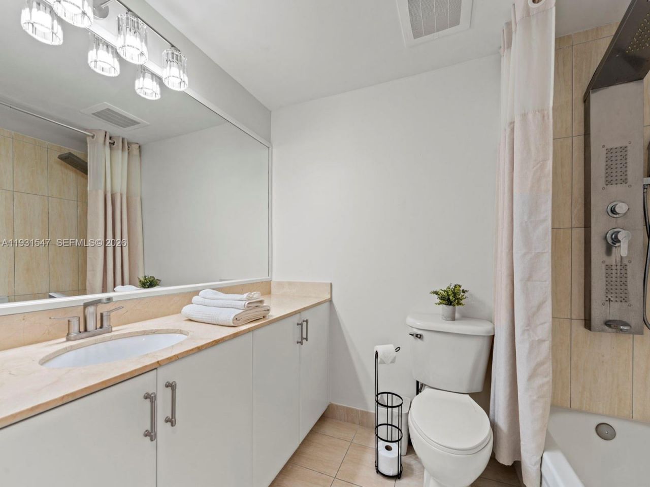 1750 N Bayshore Dr, Unit 5208, Miami, FL 33132 Photo