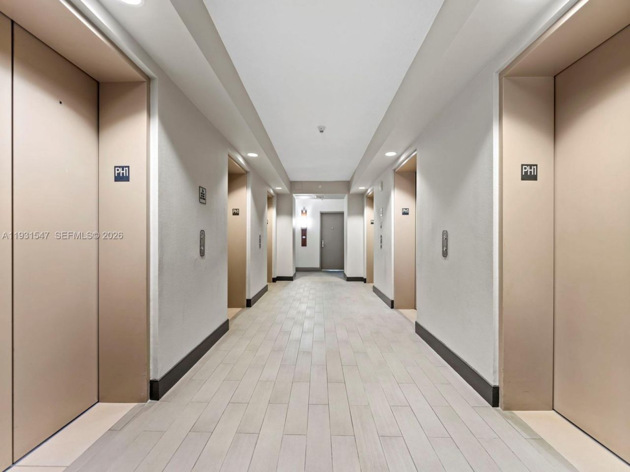 1750 N Bayshore Dr, Unit 5208, Miami, FL 33132 Photo