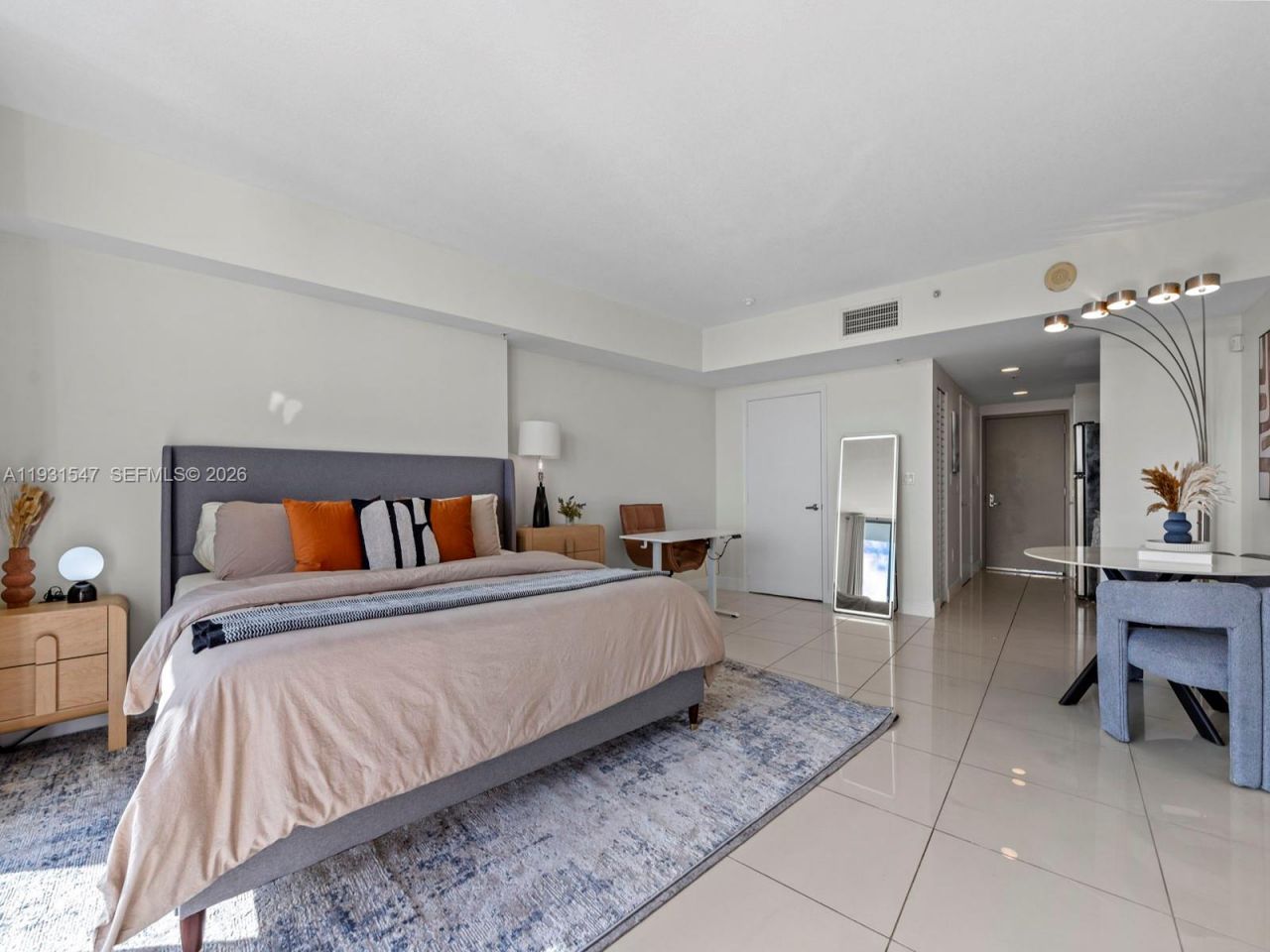 1750 N Bayshore Dr, Unit 5208, Miami, FL 33132 Photo