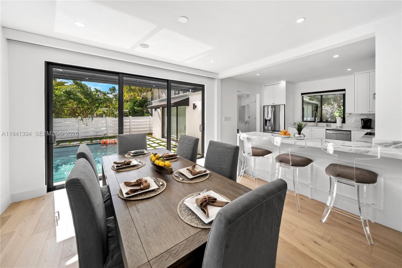 600 NE 57th St, Miami, FL 33137 Photo