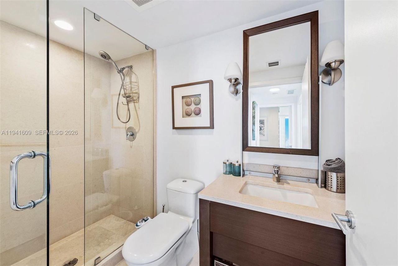 6899 Collins Ave, Unit 1205, Miami Beach, FL 33141 Photo