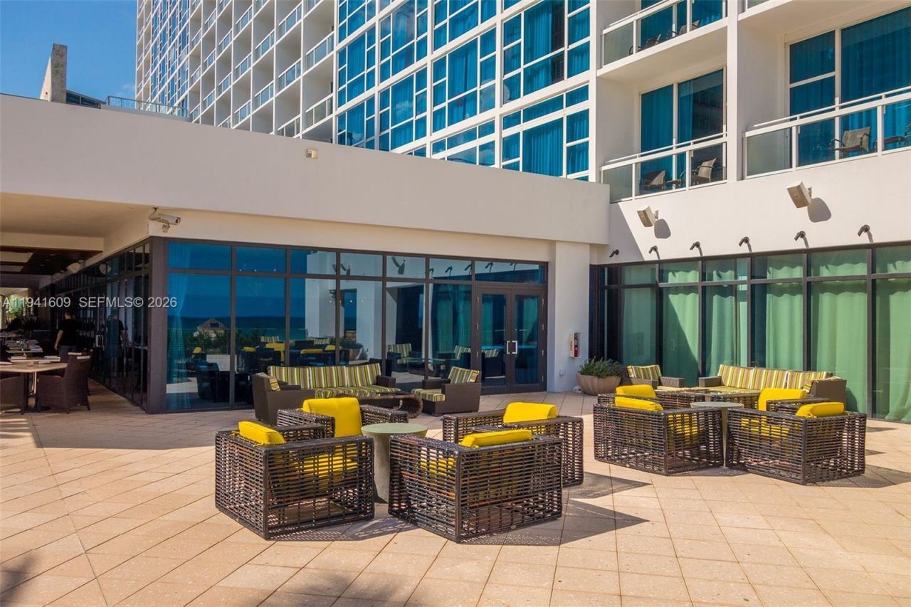 6899 Collins Ave, Unit 1205, Miami Beach, FL 33141 Photo