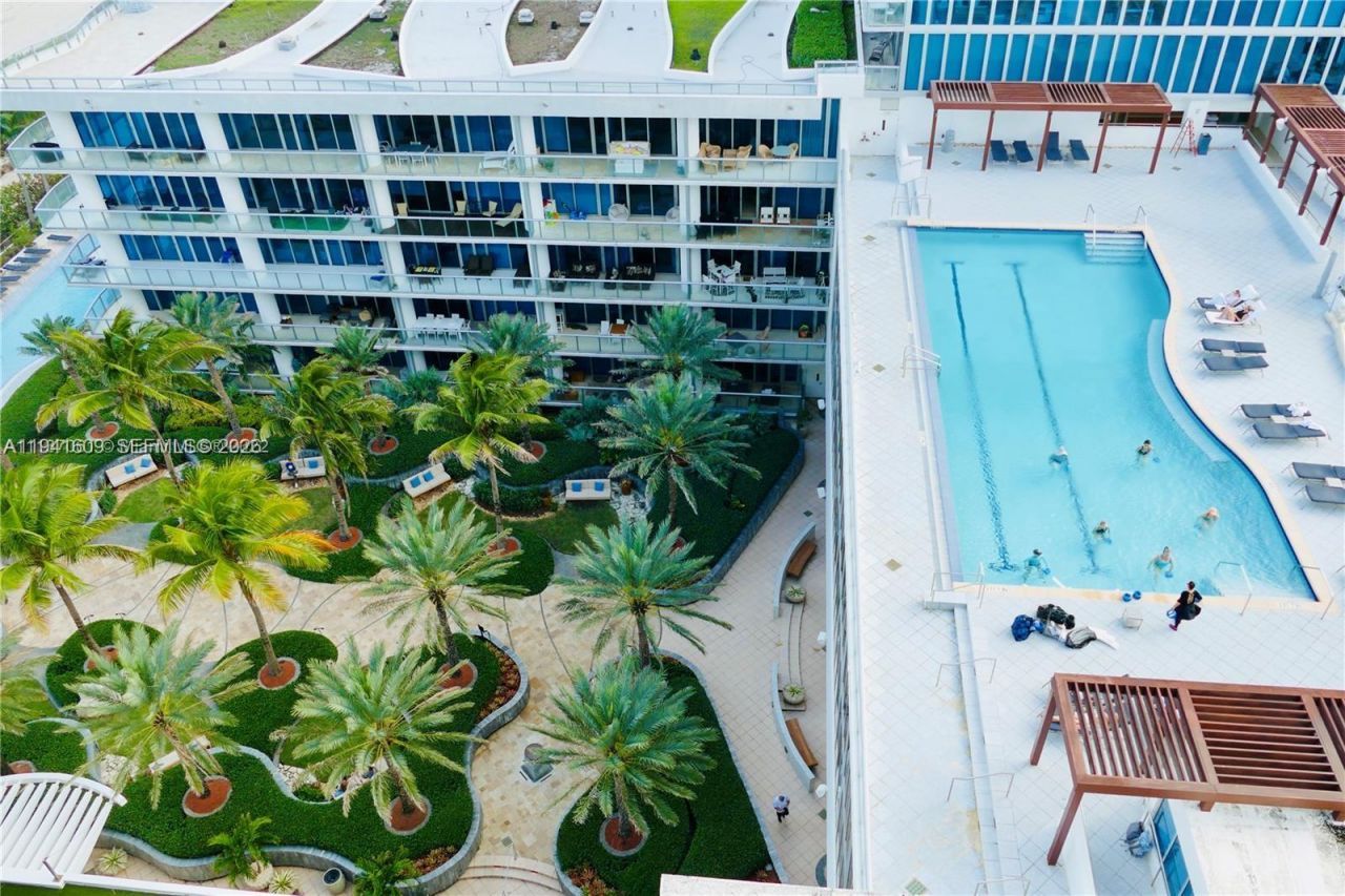 6899 Collins Ave, Unit 1205, Miami Beach, FL 33141 Photo