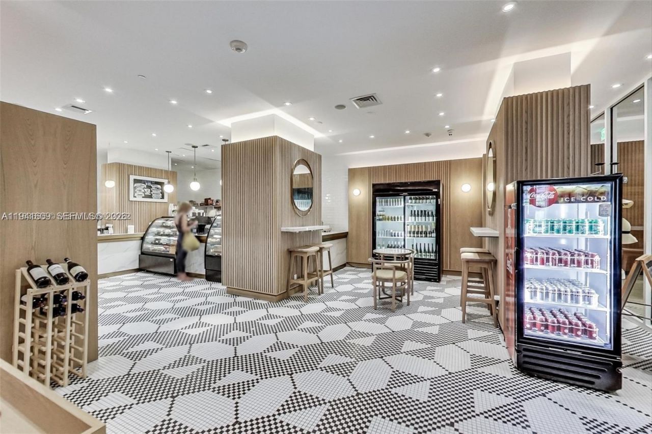 6899 Collins Ave, Unit 1205, Miami Beach, FL 33141 Photo